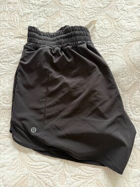 lululemon athletica Black Performance Shorts with Elastic Waist- Hotty Hot 4”